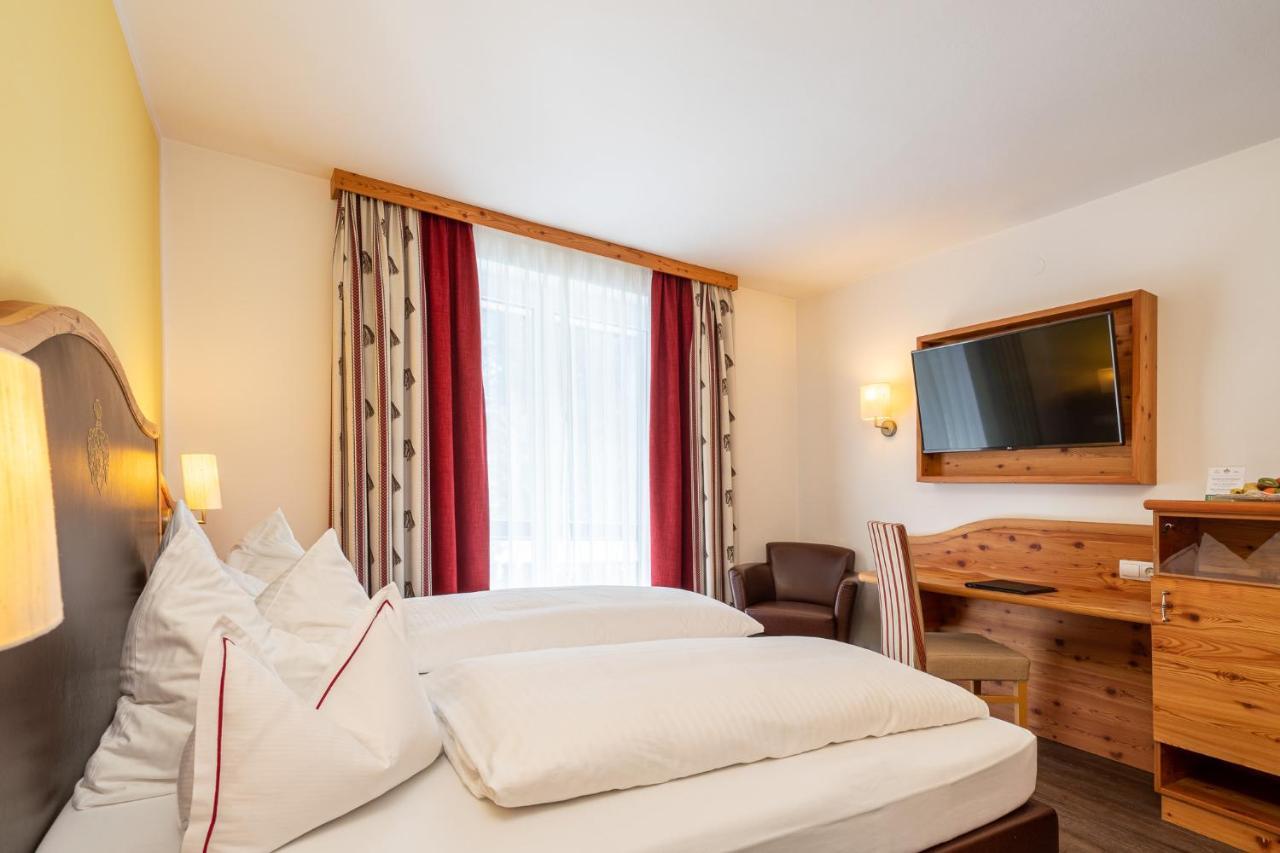 באד קליניקירשהיים Hotel Trattlerhof מראה חיצוני תמונה
